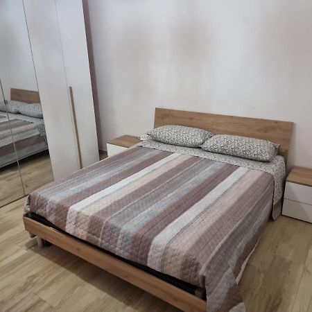 Villa Aurora Fronte Spiaggia Пескара Екстериор снимка