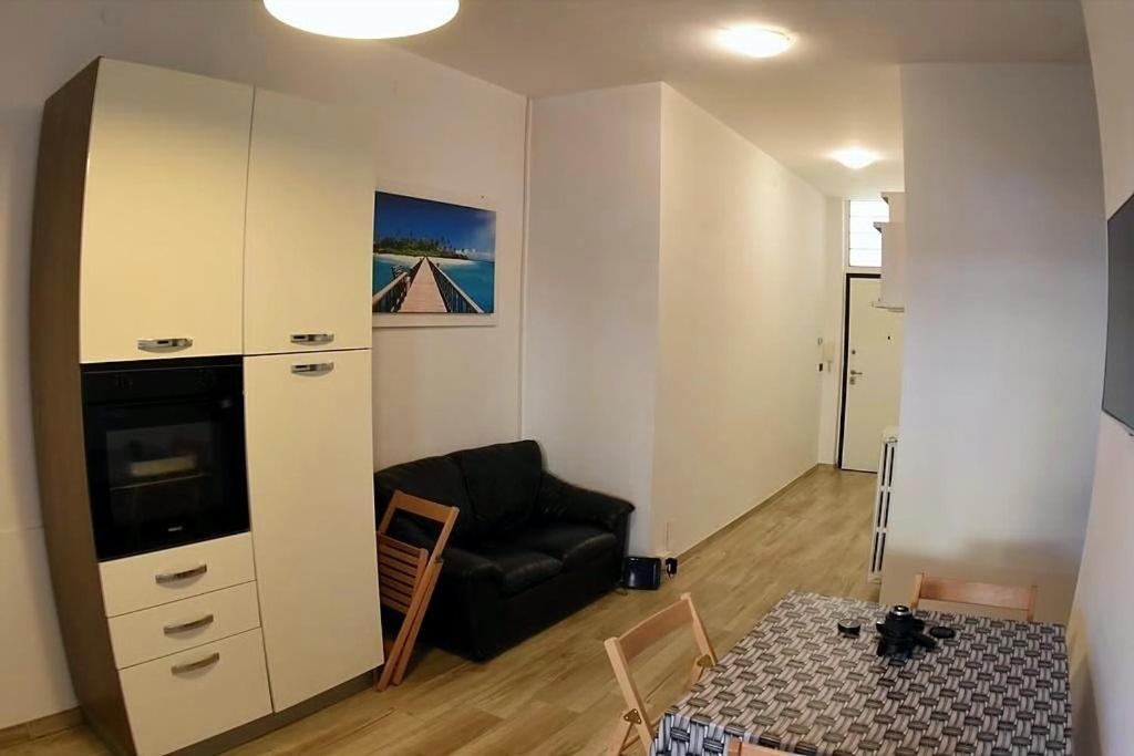 Villa Aurora Fronte Spiaggia Пескара Екстериор снимка