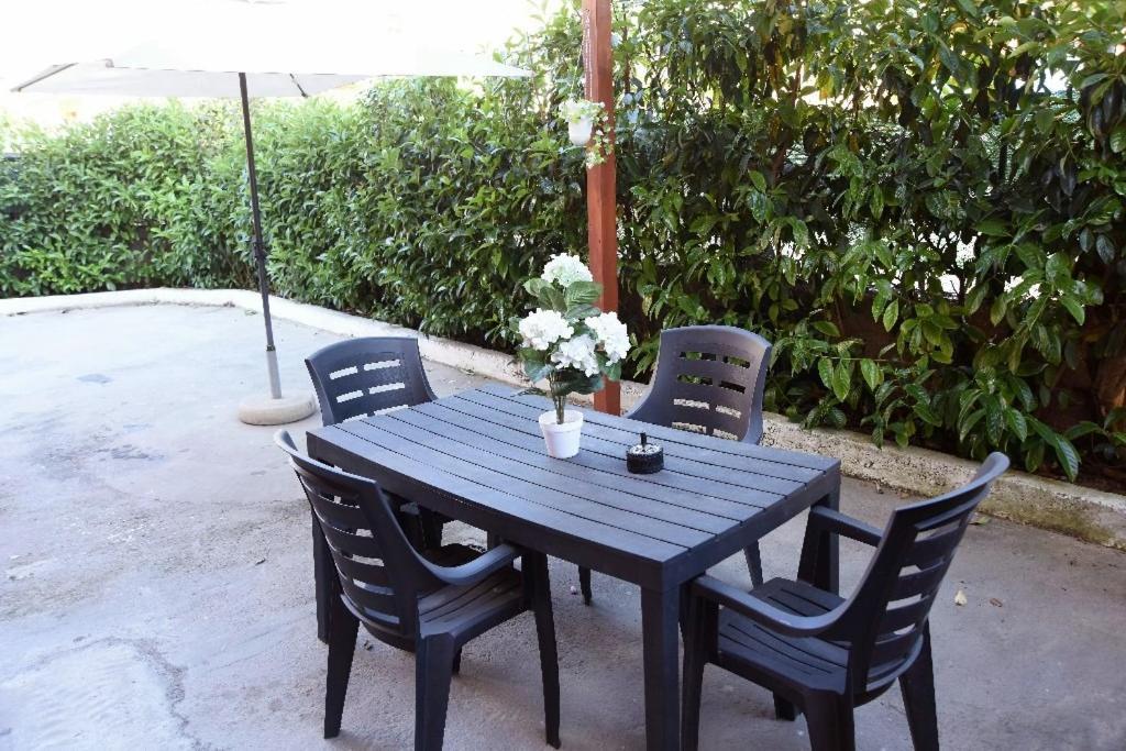 Villa Aurora Fronte Spiaggia Пескара Екстериор снимка